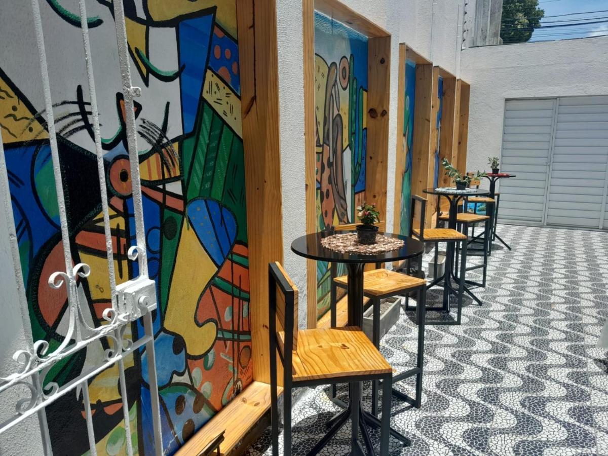 "Le Chat Qui Peche" Hostel A 150 Metros Da Praia De Pajucara Maceió Buitenkant foto